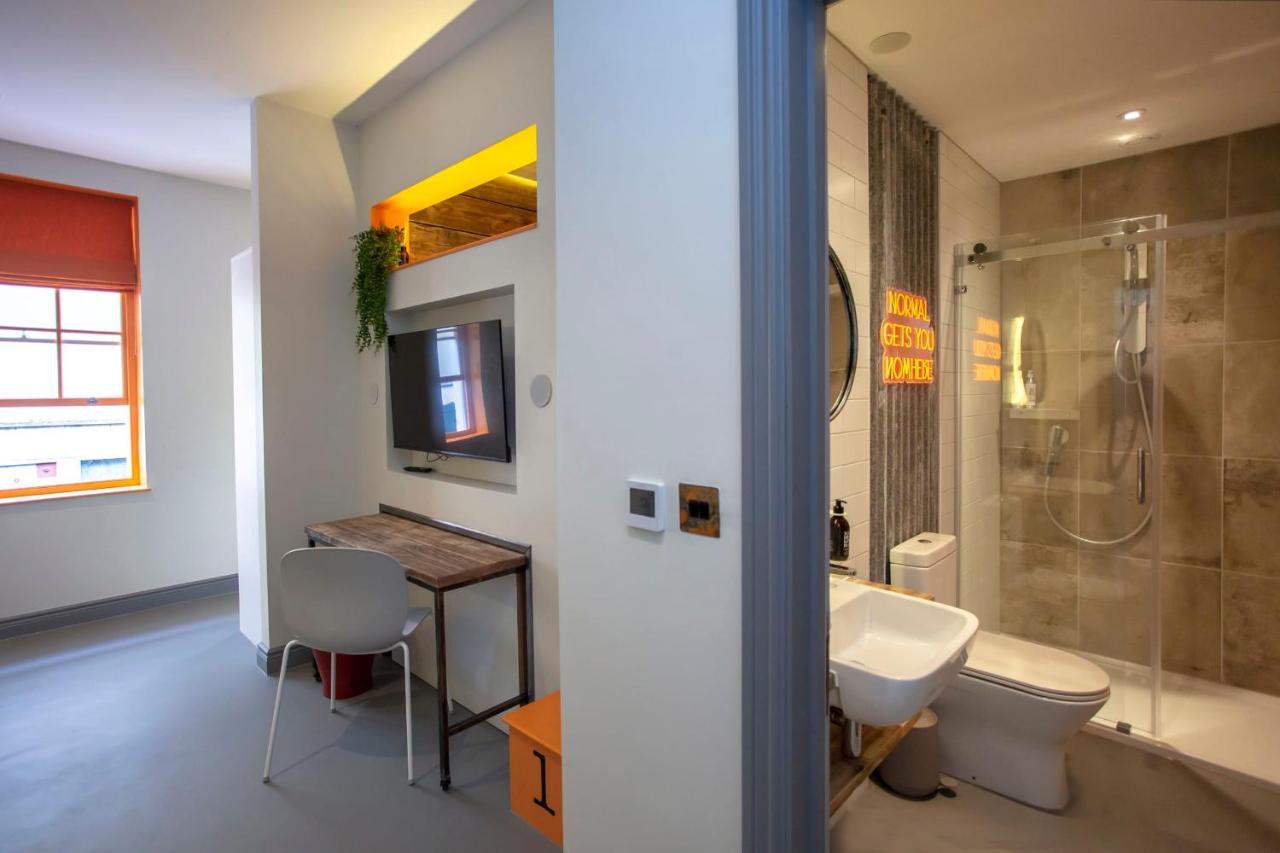Higgihaus Apartment 3 Clare Street Aparthotel Central Location Бристол Екстериор снимка